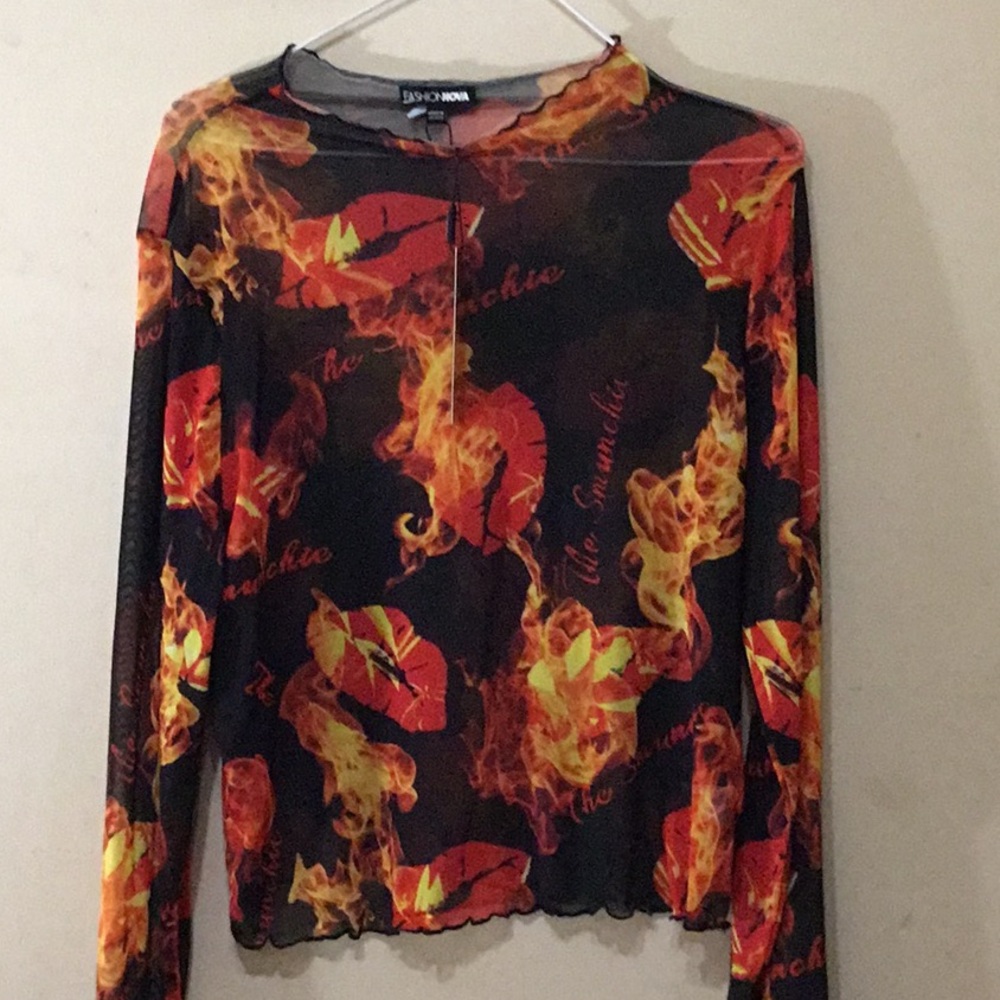 Fashion Nova Women's Fiery Print Top